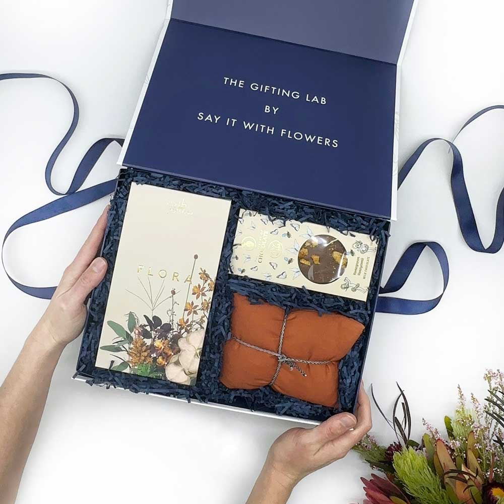 GIFT BOX: Floral Gold