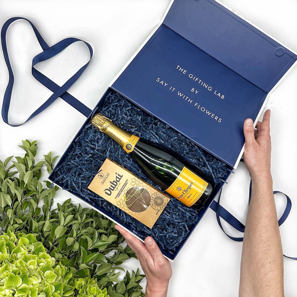 GIFT BOX: Sparkling Indulgence