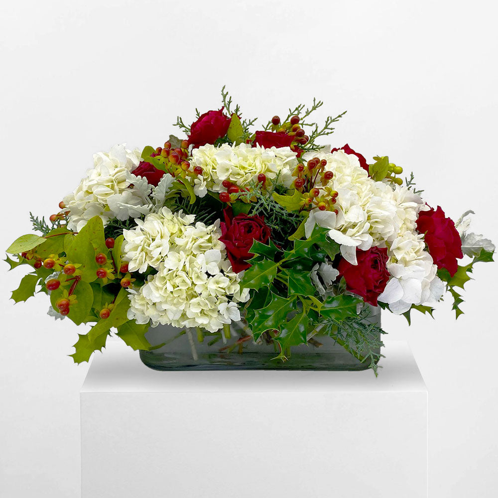 CHRISTMAS VASE CENTREPIECE