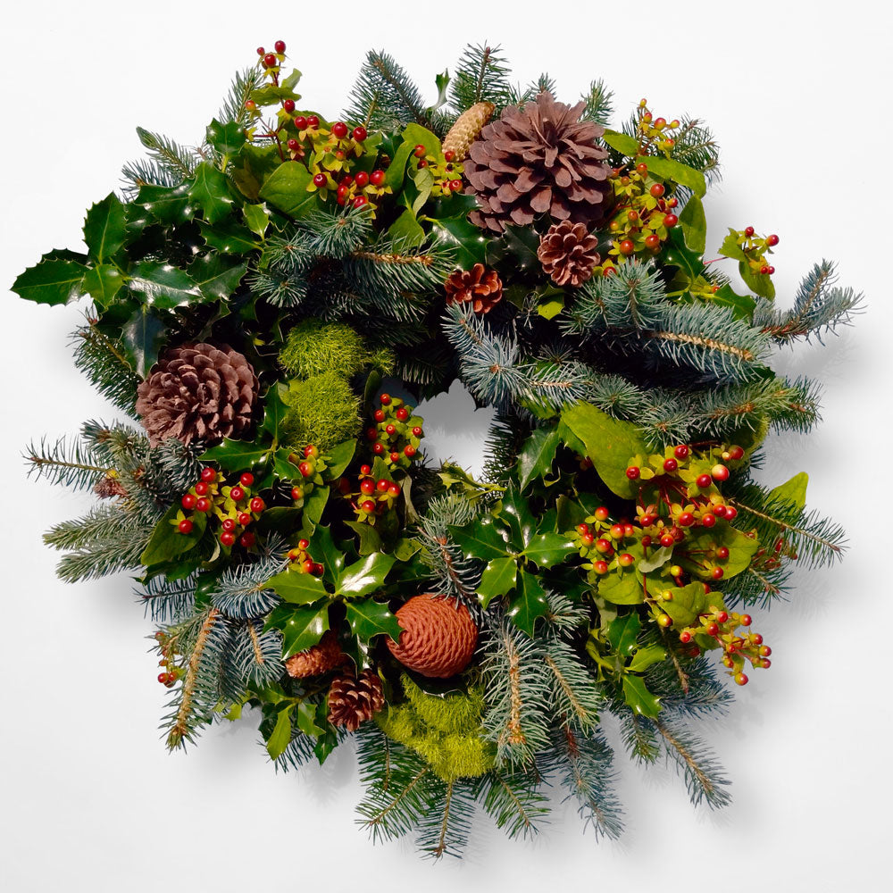 FESTIVE CHRISTMAS WREATH