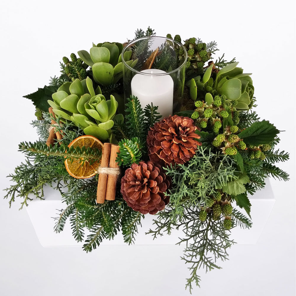 FESTIVE TABLE WREATH