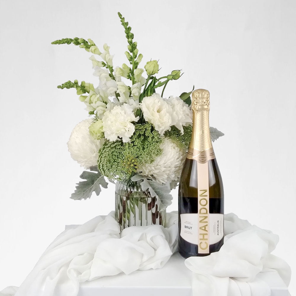 FLOWERS + GIFT: Flowers & Fizz