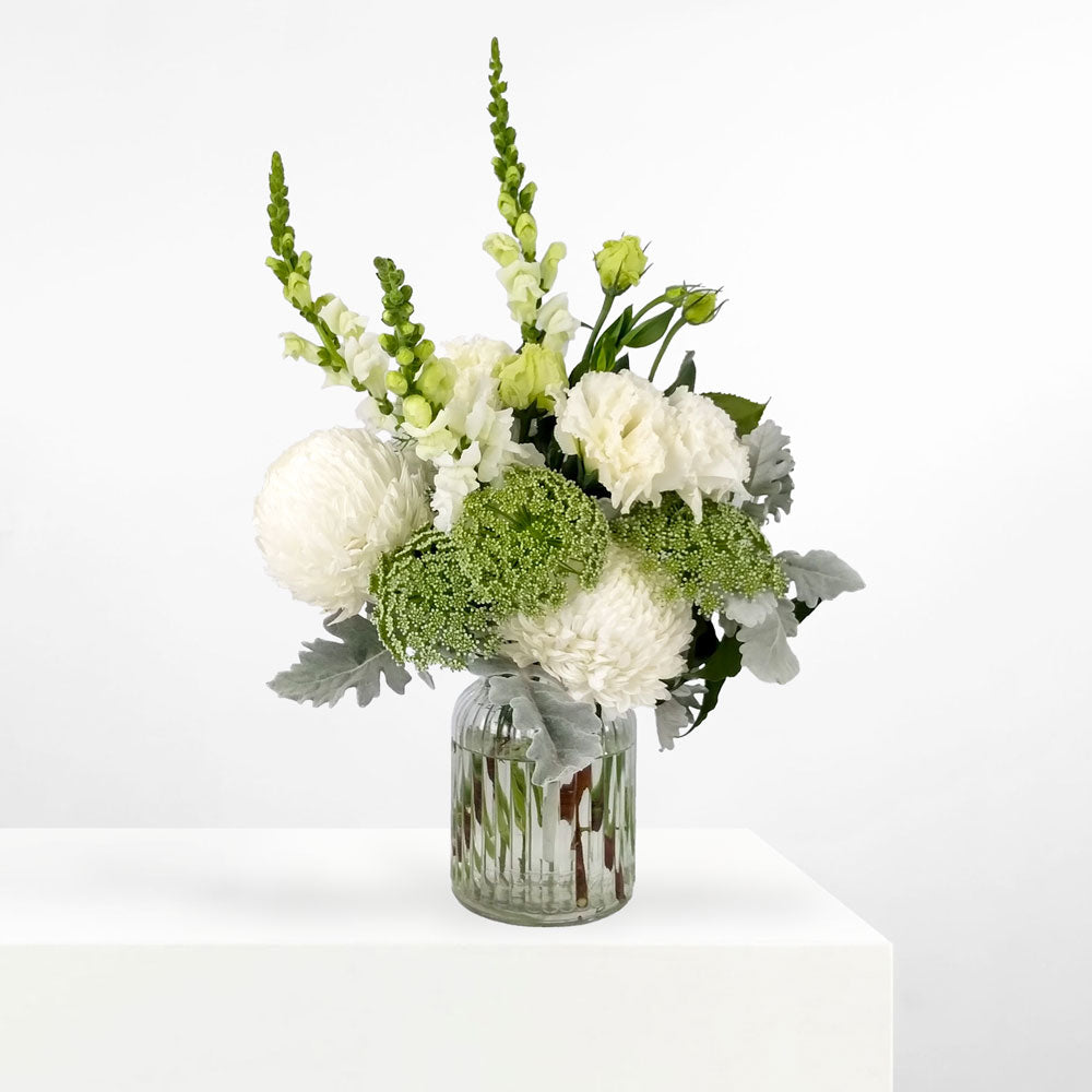 FLOWERS + GIFT: Flowers & Fizz