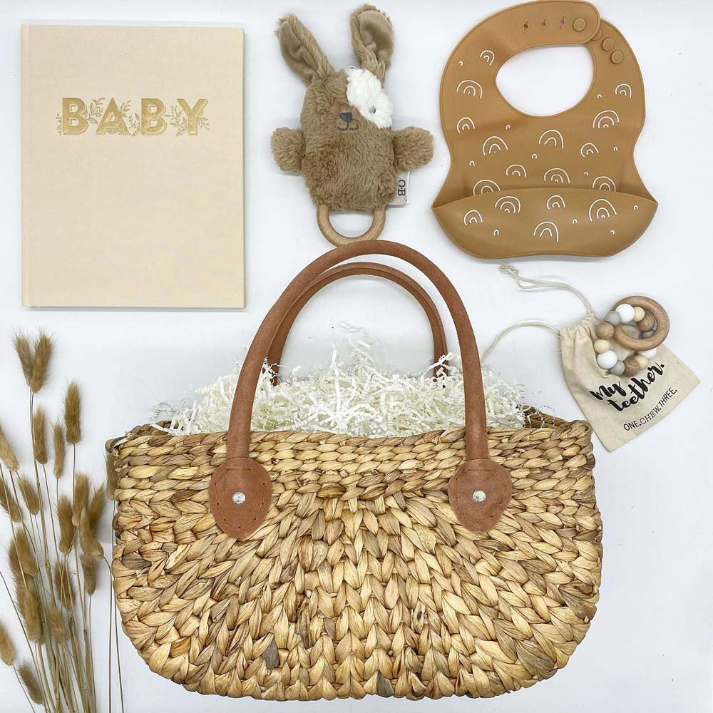 BABY BASKET: Baby Buttermilk Hamper