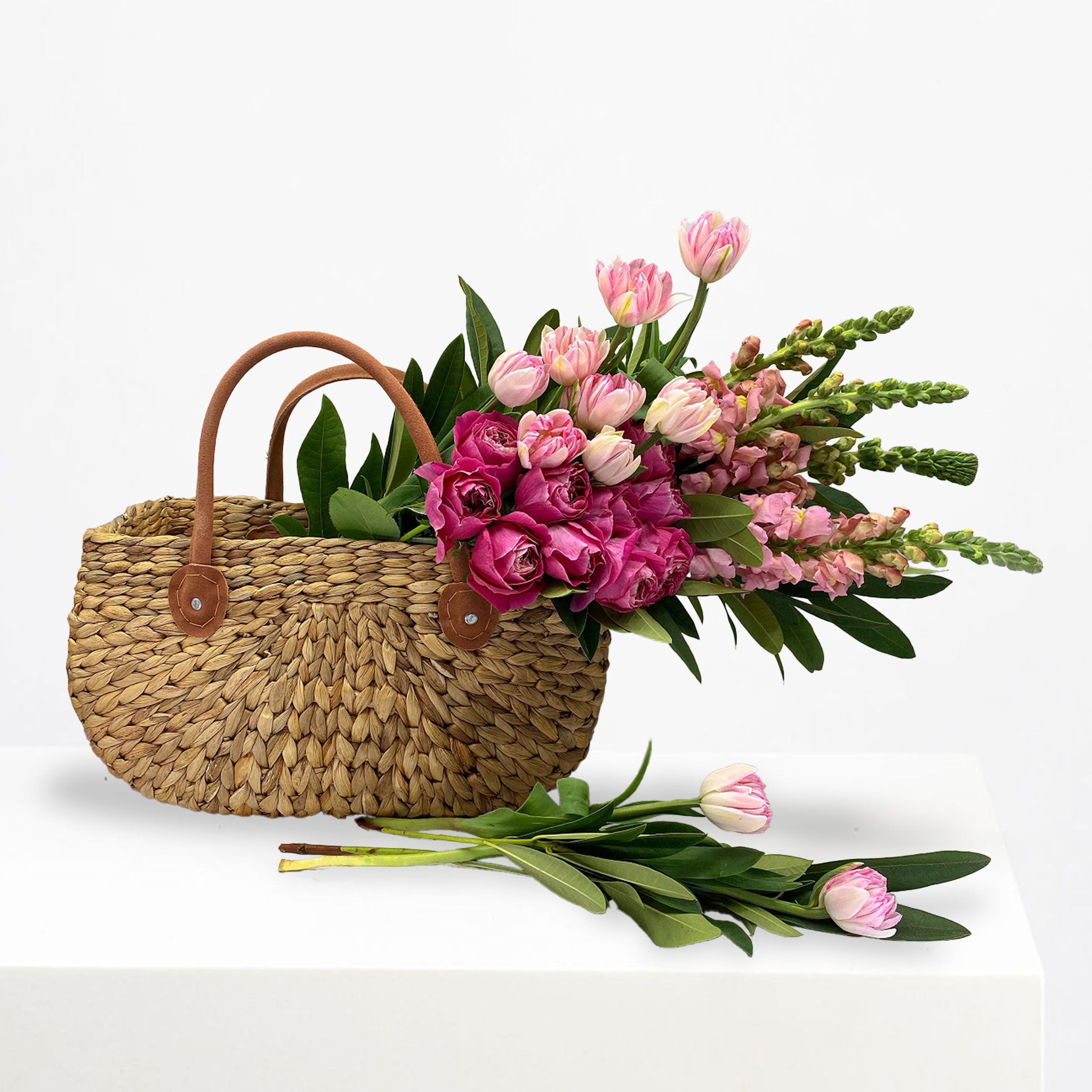 FLOWER BASKET: Florist Choice - Large