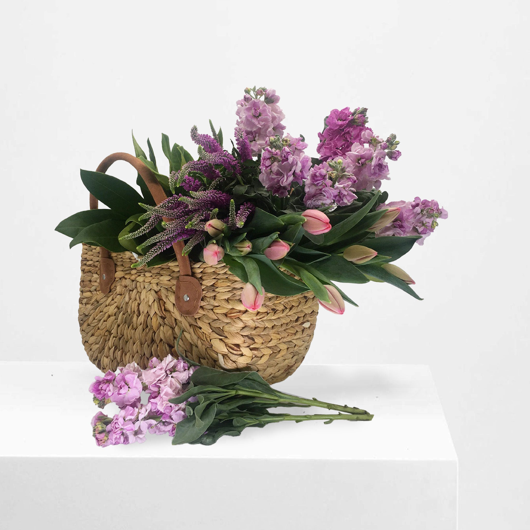 FLOWER BASKET: Florist Choice - Small