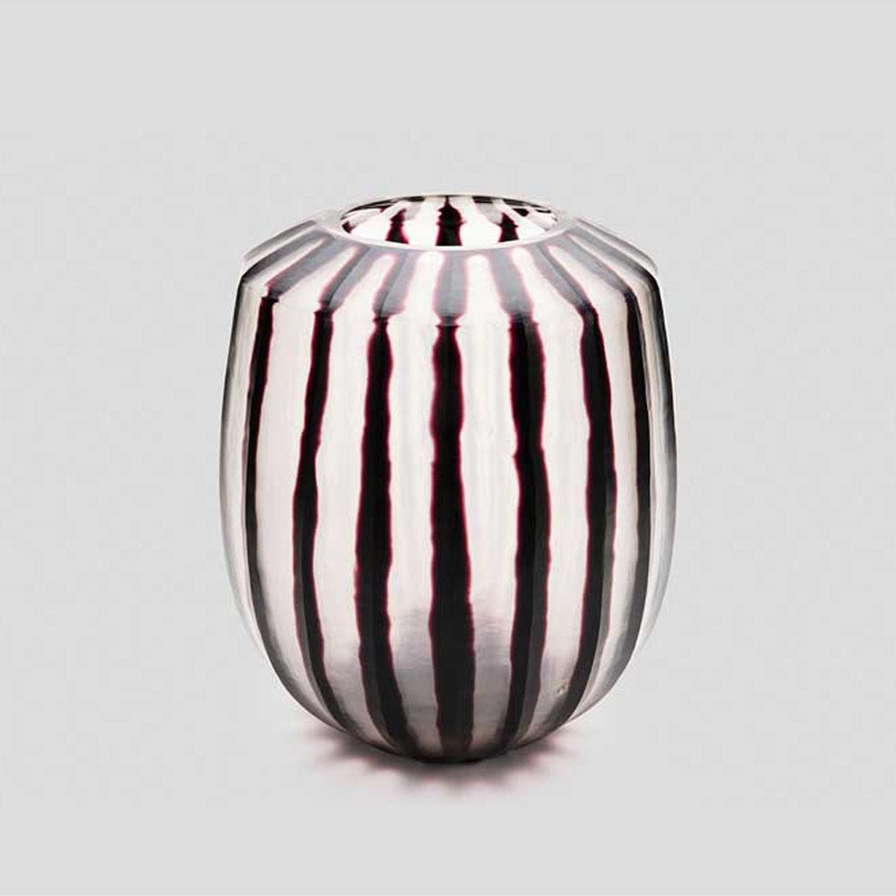 THE FOUNDRY: Banda Vase Garnet | Tall