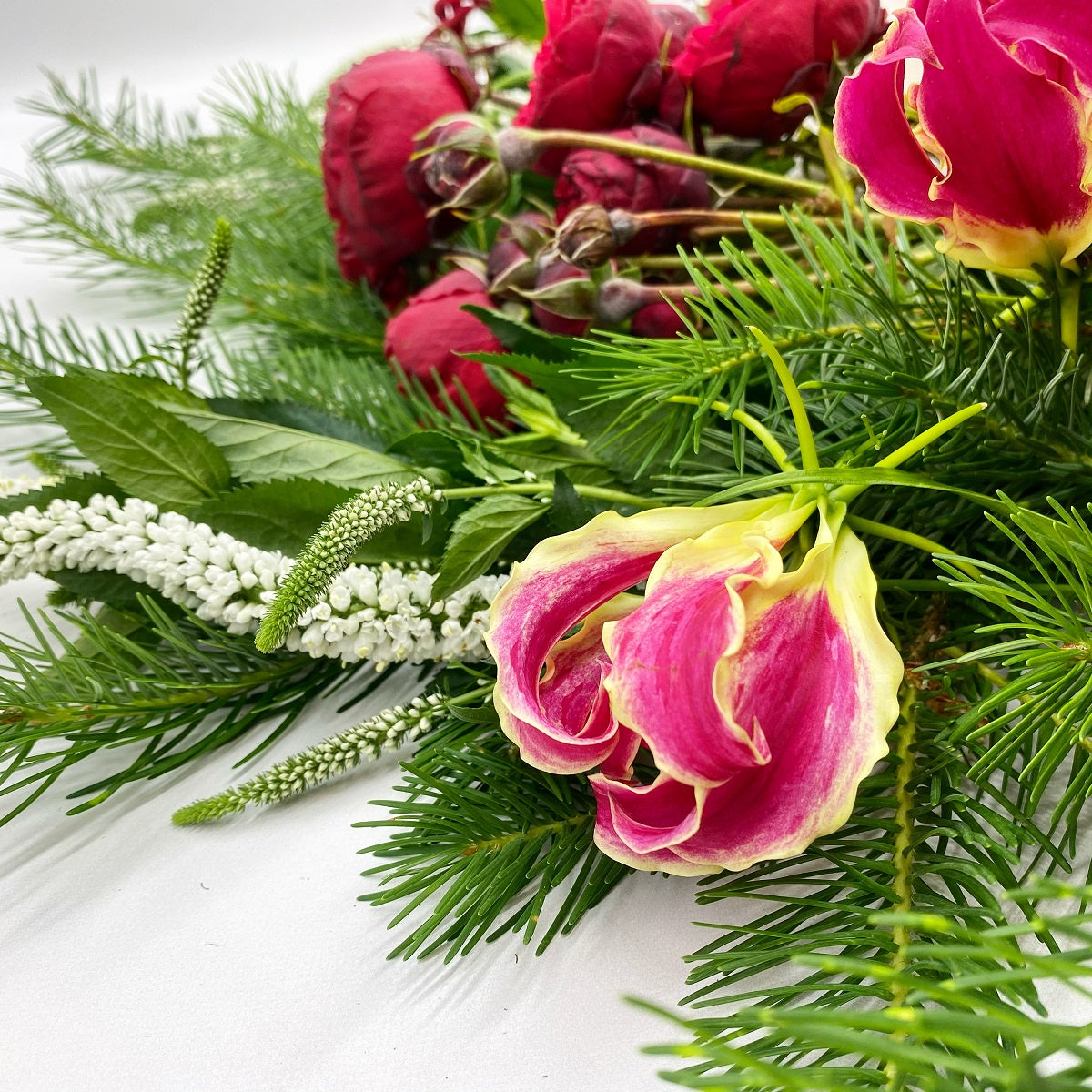 FLORIST CHOICE: Festive Vase Arrangement