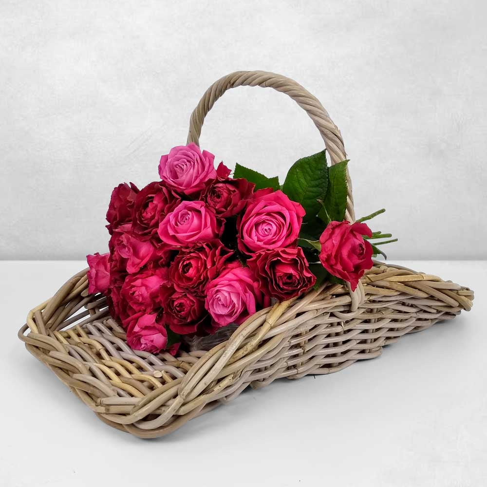 FIORE BASKET: Red Roses